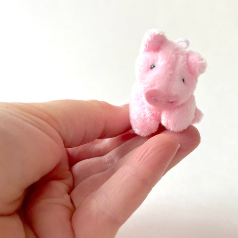 Small Stuffed Pig (Pink)